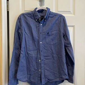 American Eagle Men’s casual long sleeved button down Oxford